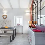 Apartmán Jully With Swimming Pool