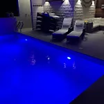 Jully With Swimming Pool アパート Babino Polje