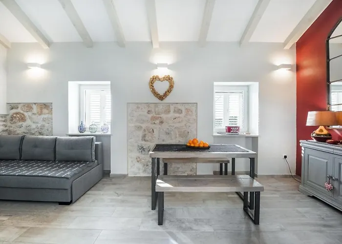 Jully With Swimming Pool Lägenhet Babino Polje