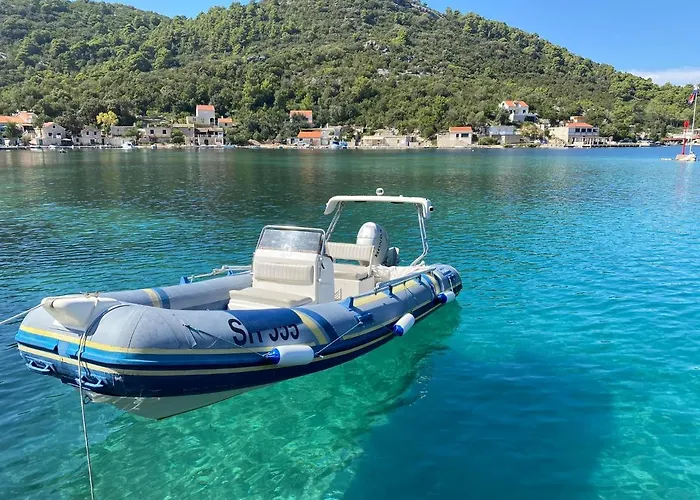 Jully With Swimming Pool Lägenhet