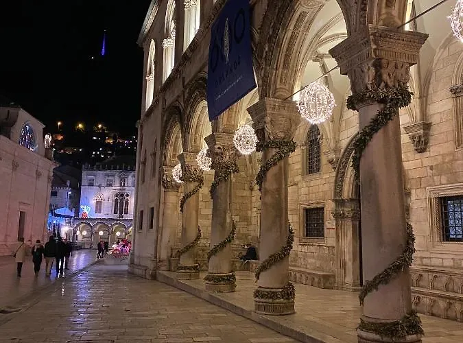 Jully With Swimming Pool Babino Polje